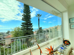 MENTON Appartement vue mer