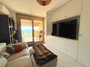 MENTON apartment with terrace and panoramic sea view