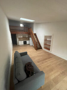 BAGNOLS-SUR-CEZE Investment property