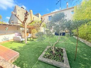 EXCLUSIVE LISTING: House in Vedène, 170 sqm, large courtyard and garage