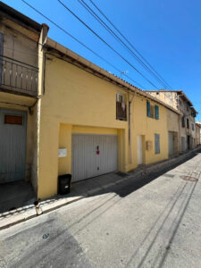 TARASCON – Ideal investment property
