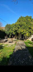 SORGUES maison rénovée avec jardin et garage secteur calme